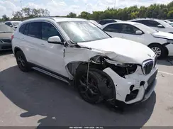 WBXHT3C34J5L27087 2018 BMW X1