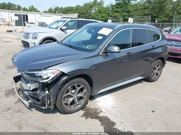 WBXHT3C34J5L27798 2018 BMW X1 - Image 2