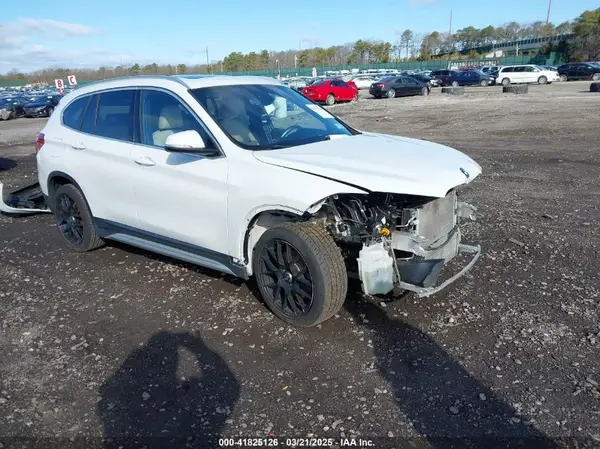 WBXHT3C34J5L29714 2018 BMW X1 - Image 1
