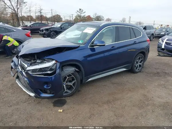 WBXHT3C34J5L32631 2018 BMW X1 - Image 2