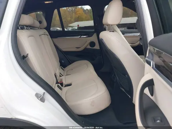 WBXHT3C34J5L34864 2018 BMW X1 - Image 8