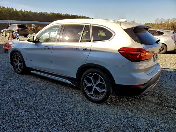 WBXHT3C35G5E47508 2016 BMW X1 - Image 2