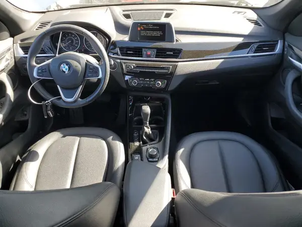 WBXHT3C35G5E51218 2016 BMW X1 - Image 8