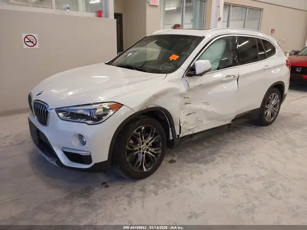 WBXHT3C35G5E52420 2016 BMW X1 - Image 2