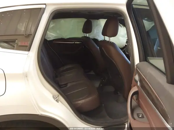 WBXHT3C35G5E52420 2016 BMW X1 - Image 8