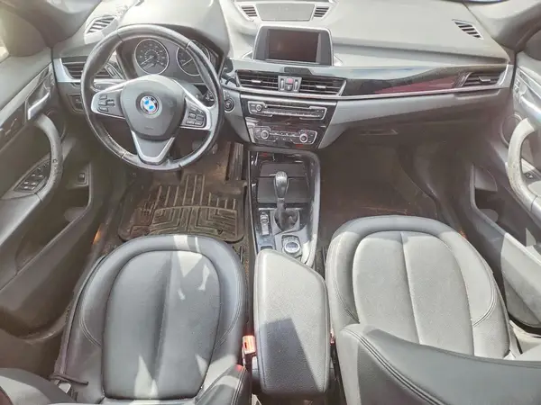 WBXHT3C35G5E55639 2016 BMW X1 - Image 8