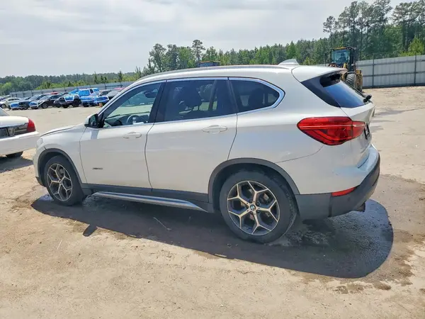 WBXHT3C35G5E56192 2016 BMW X1 - Image 2