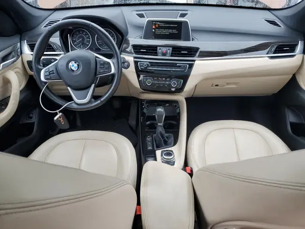 WBXHT3C35G5E56693 2016 BMW X1 - Image 8