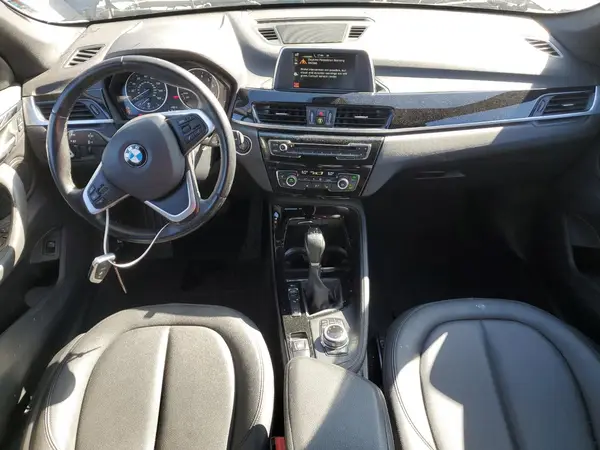 WBXHT3C35G5E56726 2016 BMW X1 - Image 8