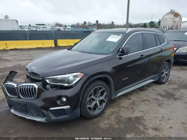 WBXHT3C35G5F64957 2016 BMW X1 - Image 2