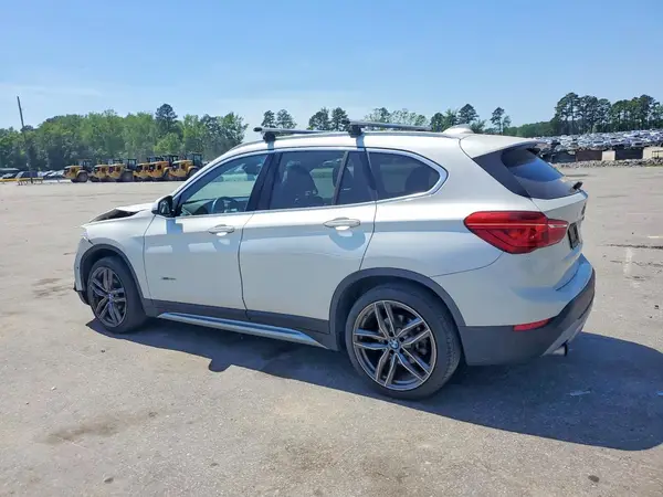 WBXHT3C35GP880604 2016 BMW X1 - Image 2
