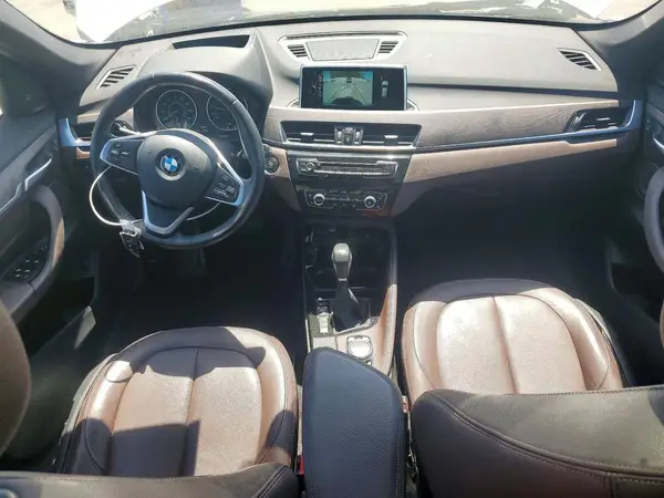 WBXHT3C35GP880604 2016 BMW X1 - Image 8