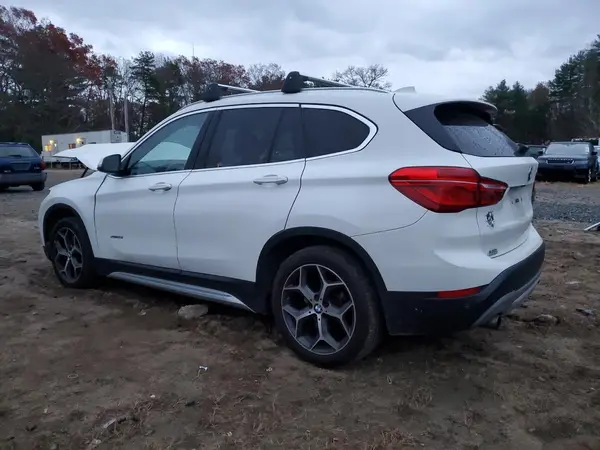 WBXHT3C35GP880859 2016 BMW X1 - Image 2