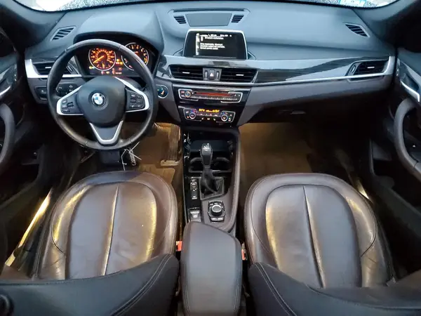 WBXHT3C35GP880859 2016 BMW X1 - Image 8
