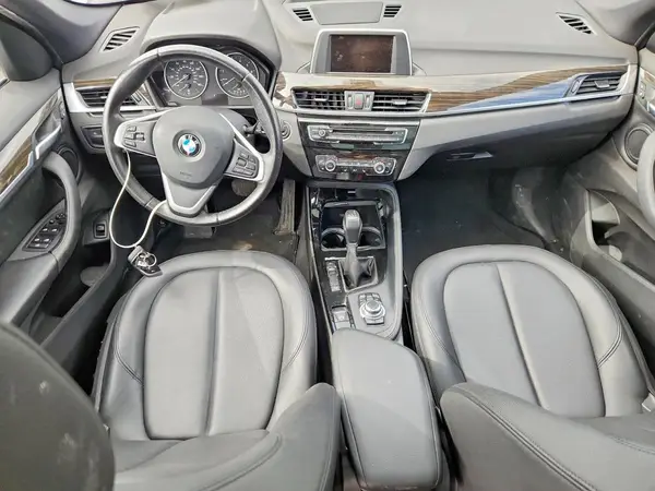 WBXHT3C35GP881266 2016 BMW X1 - Image 8