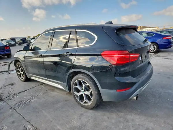 WBXHT3C35GP885219 2016 BMW X1 - Image 2