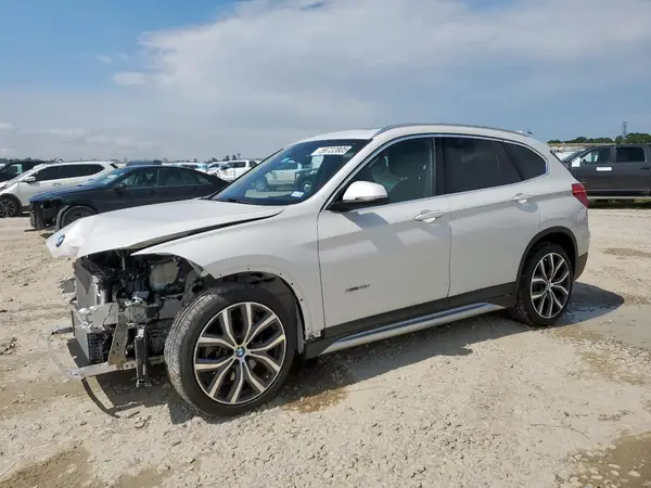 WBXHT3C35GP885799 2016 BMW X1 - Image 1