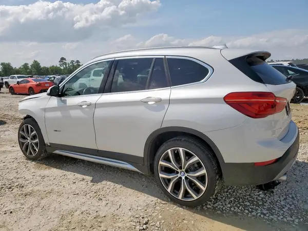WBXHT3C35GP885799 2016 BMW X1 - Image 2