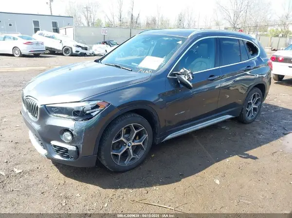 WBXHT3C35GP886094 2016 BMW X1 - Image 2