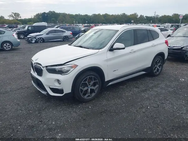 WBXHT3C35GP886404 2016 BMW X1 - Image 2