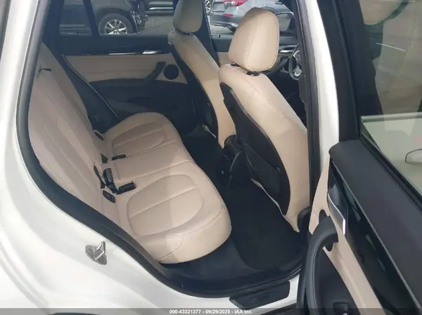 WBXHT3C35GP886404 2016 BMW X1 - Image 8