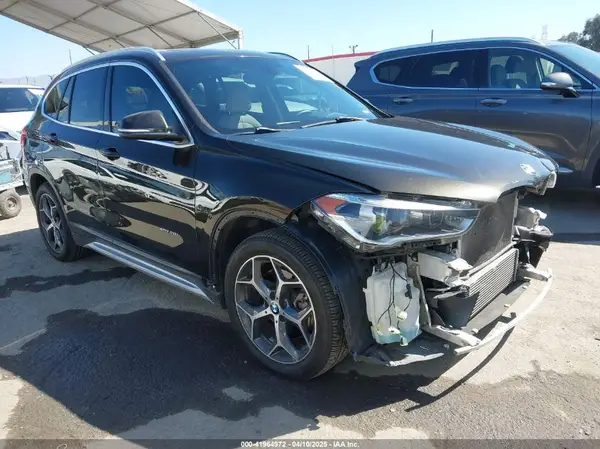 WBXHT3C35GP887584 2016 BMW X1 - Image 1