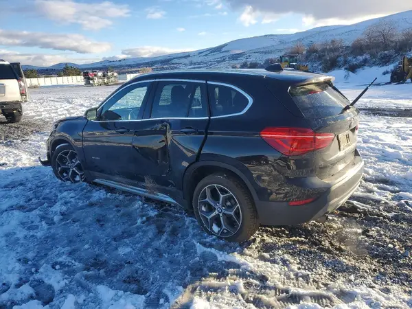 WBXHT3C35H5F70095 2017 BMW X1 - Image 2
