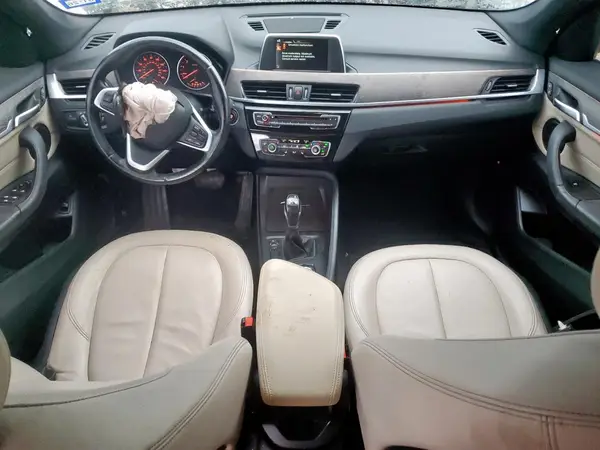 WBXHT3C35H5F71683 2017 BMW X1 - Image 8
