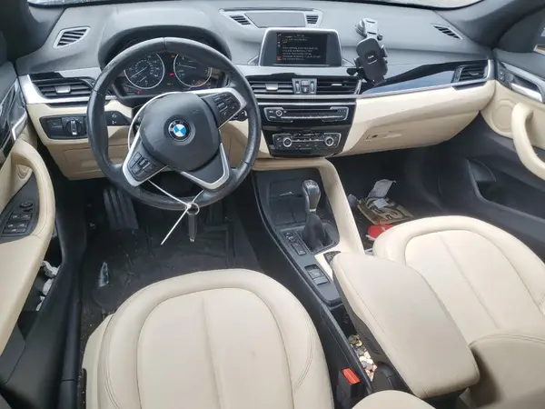 WBXHT3C35H5F72378 2017 BMW X1 - Image 8