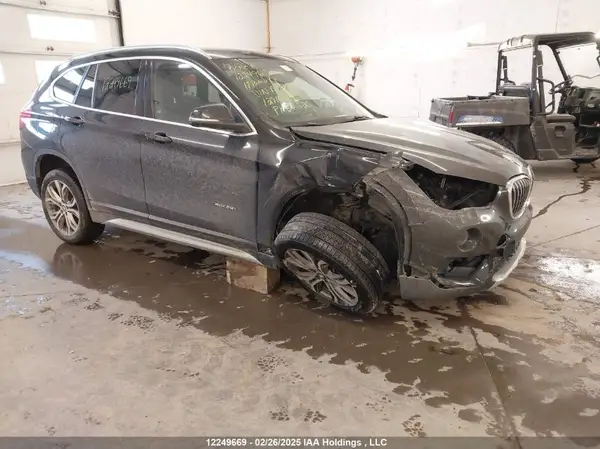 WBXHT3C35H5F72624 2017 BMW X1 - Image 1