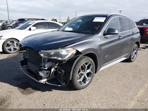 WBXHT3C35H5F73045 2017 BMW X1 - Image 2