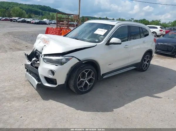 WBXHT3C35H5F73398 2017 BMW X1 - Image 2