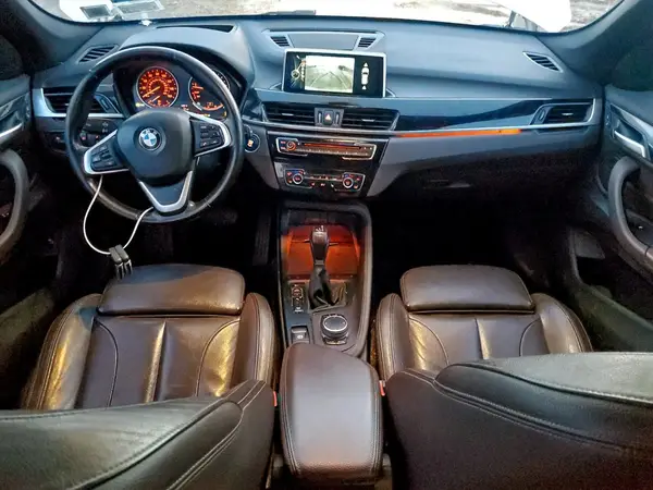 WBXHT3C35H5F74308 2017 BMW X1 - Image 8
