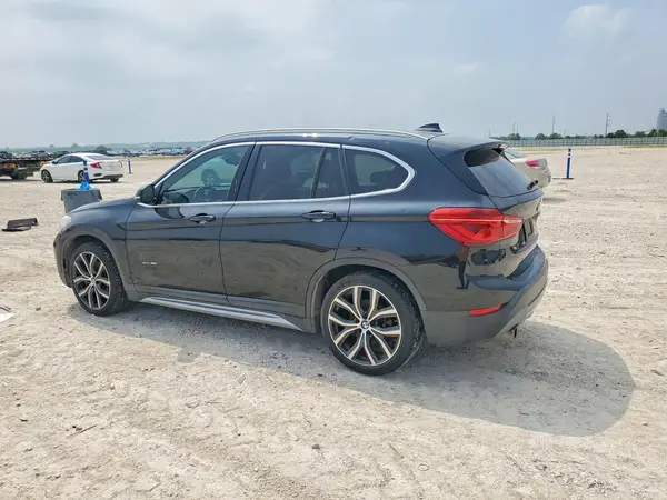 WBXHT3C35H5F75779 2017 BMW X1 - Image 2