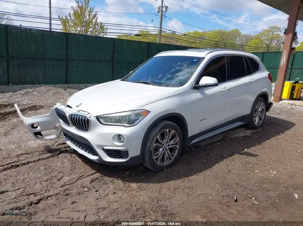 WBXHT3C35H5F78729 2017 BMW X1 - Image 2