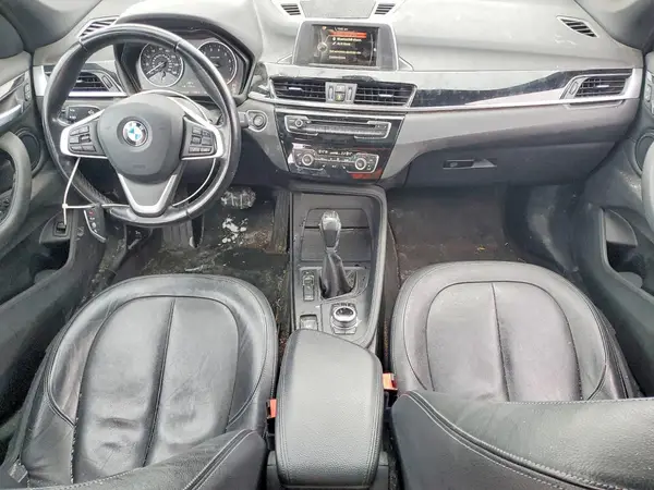 WBXHT3C35H5F82327 2017 BMW X1 - Image 8
