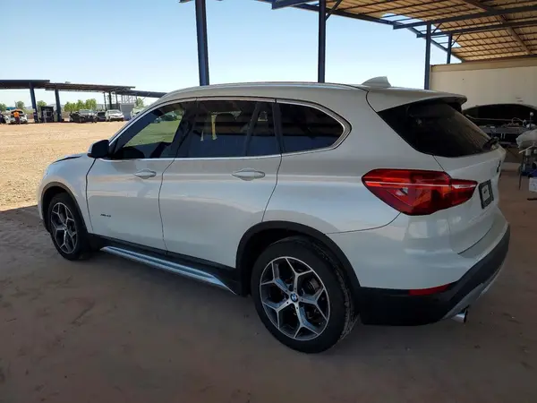 WBXHT3C35H5F83820 2017 BMW X1 - Image 2