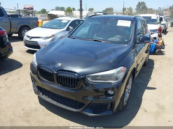 WBXHT3C35H5F85938 2017 BMW X1 - Image 2