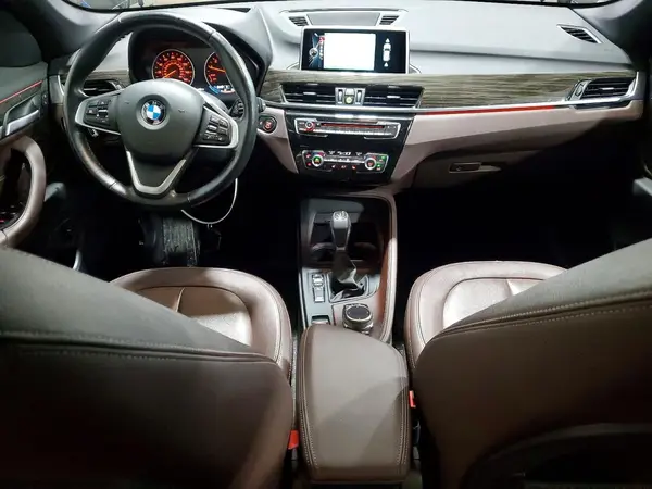 WBXHT3C35H5F86443 2017 BMW X1 - Image 8