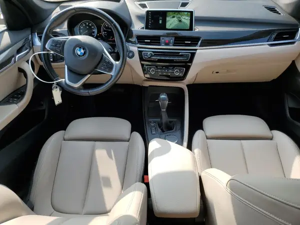 WBXHT3C35J3H30638 2018 BMW X1 - Image 8
