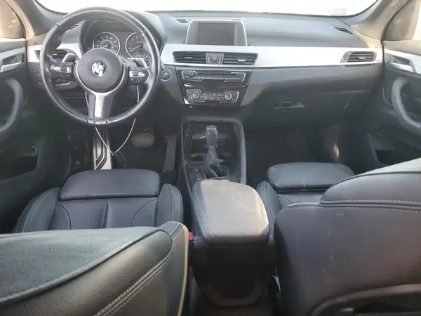 WBXHT3C35J5F88165 2018 BMW X1 - Image 8