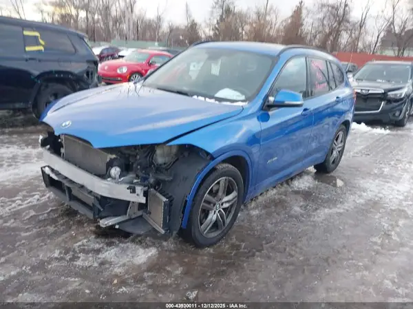 WBXHT3C35J5F88392 2018 BMW X1 - Image 2