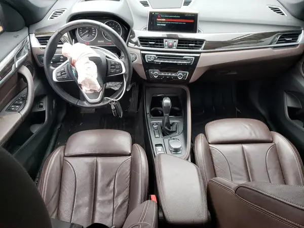 WBXHT3C35J5F88893 2018 BMW X1 - Image 8