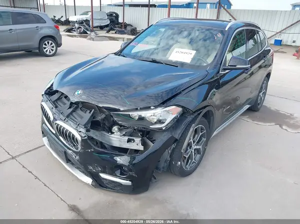 WBXHT3C35J5F89798 2018 BMW X1 - Image 2