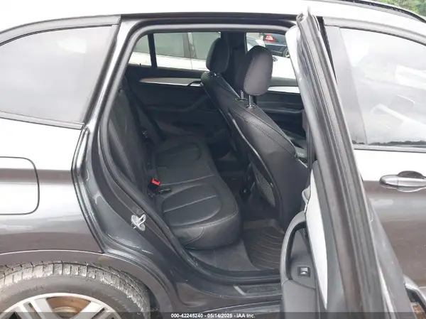 WBXHT3C35J5F93138 2018 BMW X1 - Image 8