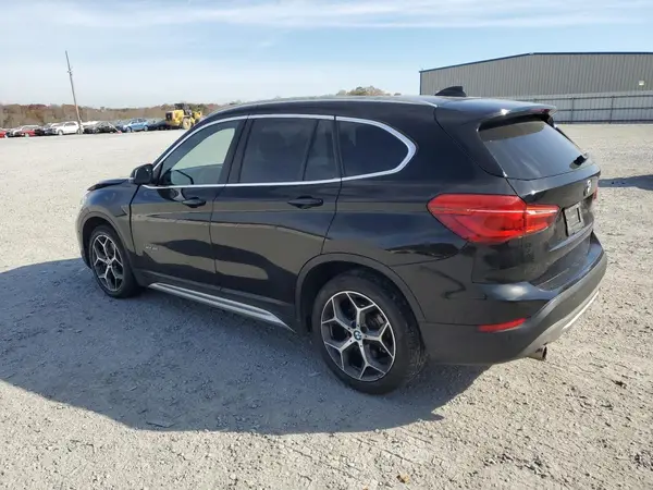 WBXHT3C35J5K20663 2018 BMW X1 - Image 2