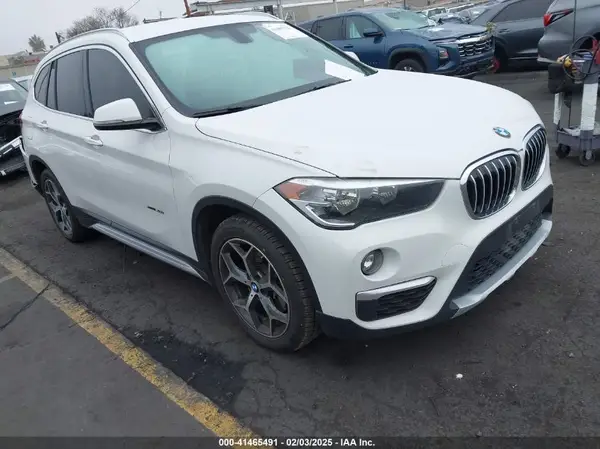 WBXHT3C35J5K21456 2018 BMW X1 - Image 1