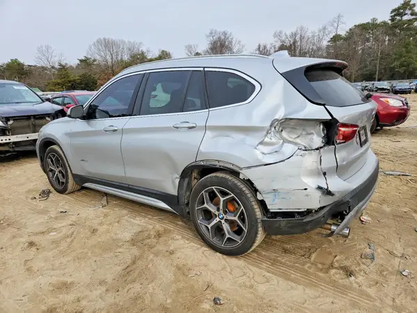 WBXHT3C35J5K22042 2018 BMW X1 - Image 2