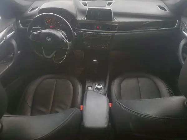 WBXHT3C35J5K23496 2018 BMW X1 - Image 8