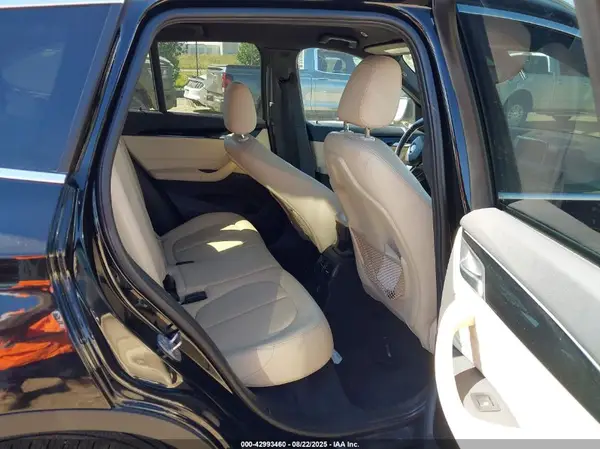 WBXHT3C35J5K26009 2018 BMW X1 - Image 8